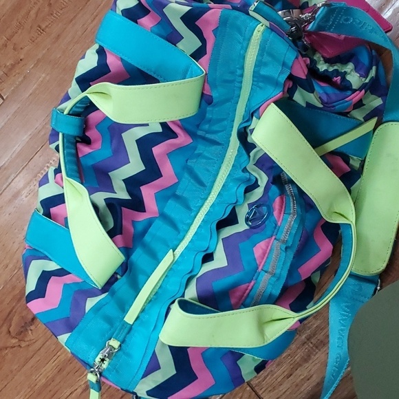 Ivivva athletica zigzag ruffle duffel bag - Picture 8 of 11